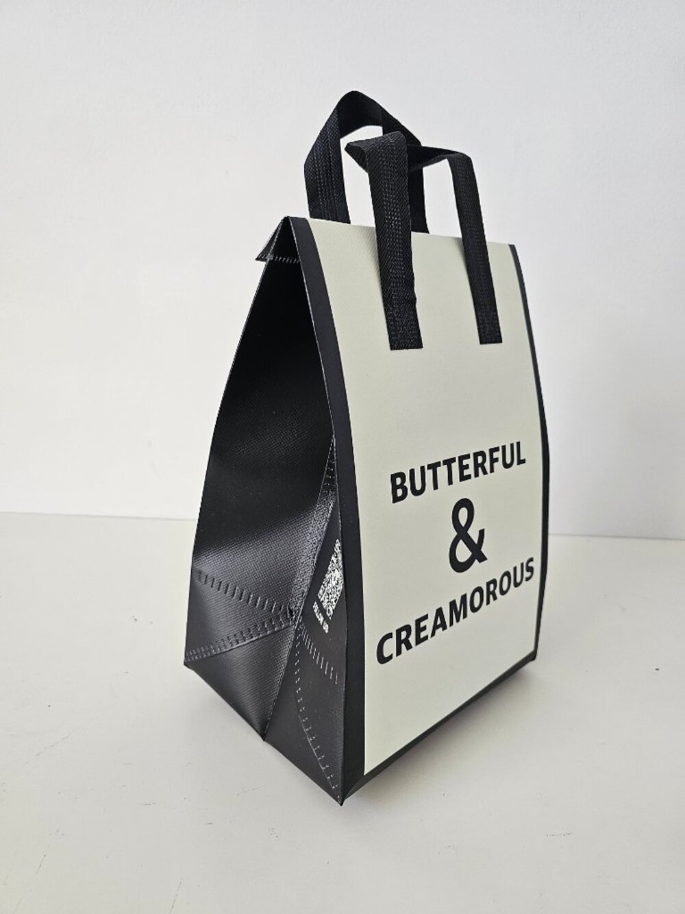New BUTTERFLY & CREAMOROUS Black Cream Thermo Velcro Reusable Lunch Snack Bag